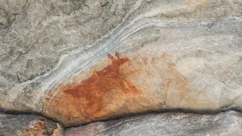 Imagen de archivo de pinturas rupestres Imagen de archivo de pinturas rupestres/ Pixabay