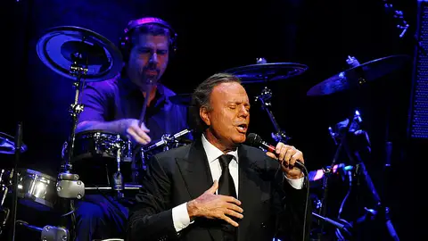 Julio Iglesias en concierto Julio Iglesias en concierto