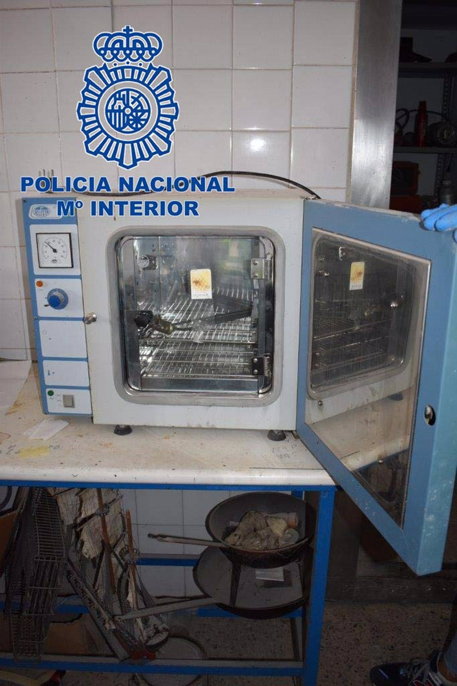 16 detenidos, 14 de ellos a prisión tras una operación nacional contra el tráfico de drogas iniciada en Extremadura 16 detenidos, 14 de ellos a prisión tras una operación nacional contra el tráfico de drogas iniciada en Extremadura