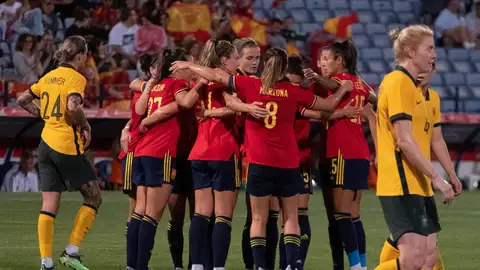 Las jugadores de la Selección española celebran un gol ante Australia
