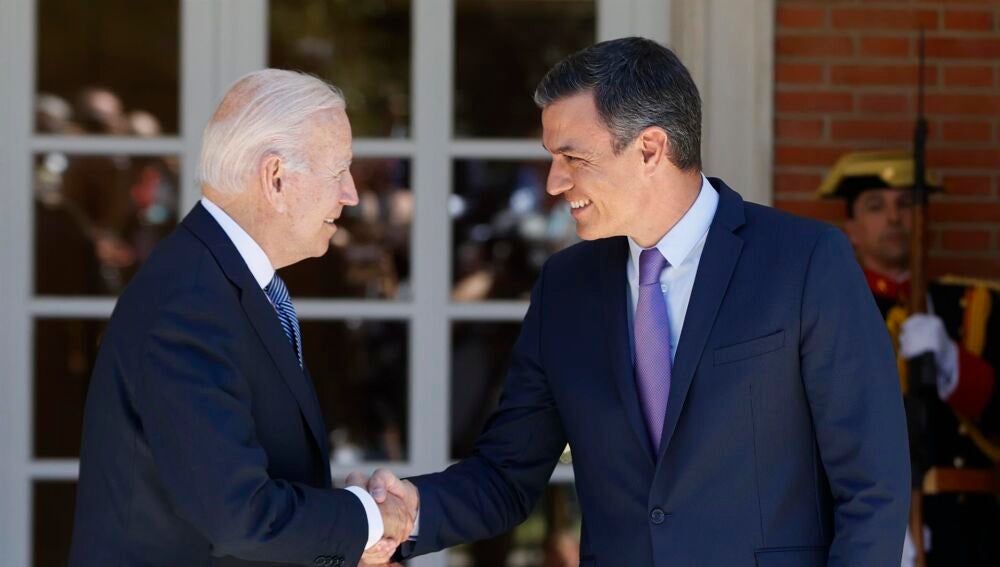 Joe Biden llega a Moncloa para reunirse con Pedro Sánchez