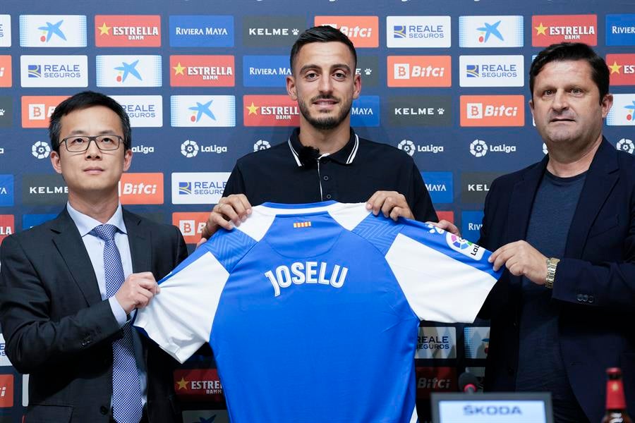 Joselu: "Espero que RDT no salga y hagamos muchos goles juntos" Joselu: "Espero que RDT no salga y hagamos muchos goles juntos"