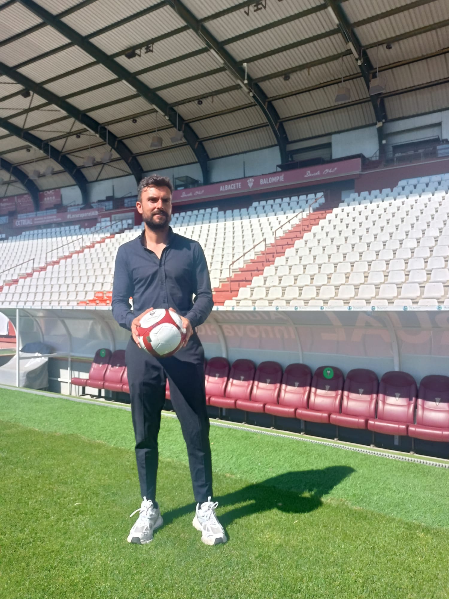 Rubén Albés: "El Albacete tratará de emocionar a la afición" Rubén Albés: "El Albacete tratará de emocionar a la afición"