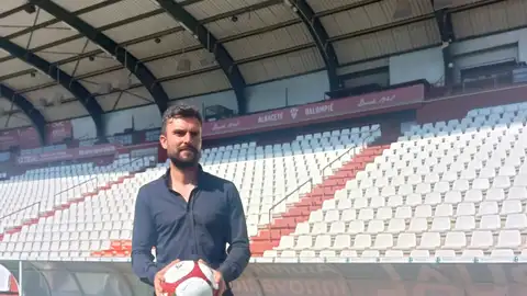 Rubén Albés: &quot;El Albacete tratará de emocionar a la afición&quot;