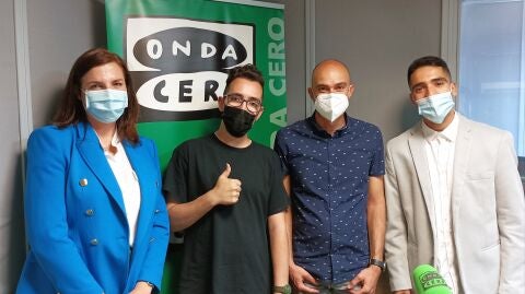 La directora y dos usuarios del Centro de Rehabilitaci&oacute;n Laboral de Coslada visitan M&aacute;s de uno Alcal&aacute;