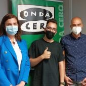La directora y dos usuarios del Centro de Rehabilitación Laboral de Coslada visitan Más de uno Alcalá