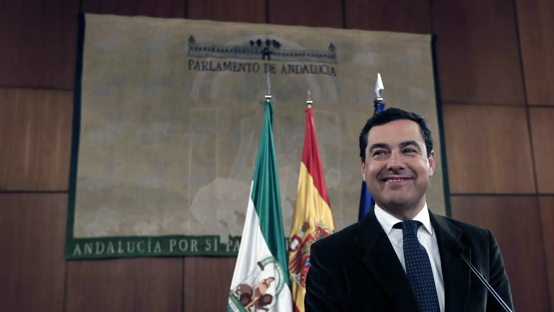 Moreno propone a los grupos parlamentarios su investidura para el 22 de julio