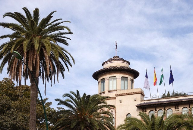 La Academia Malagueña de Ciencias concede su Placa de Honor a la UMA por su 50 aniversario La Academia Malagueña de Ciencias concede su Placa de Honor a la UMA por su 50 aniversario