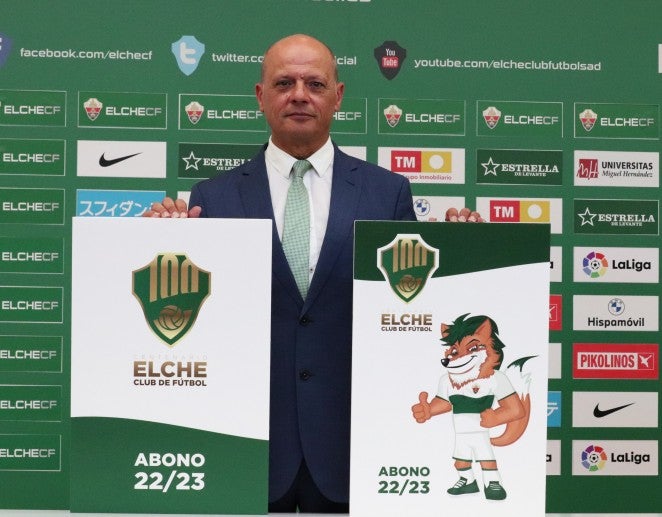El Elche presenta la campaña de abonos del año del centenario con precios asequibles El Elche presenta la campaña de abonos del año del centenario con precios asequibles
