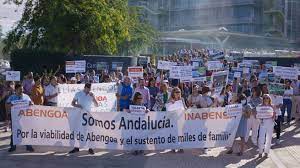 El conflicto de Abengoa salta a la arena política El conflicto de Abengoa salta a la arena política