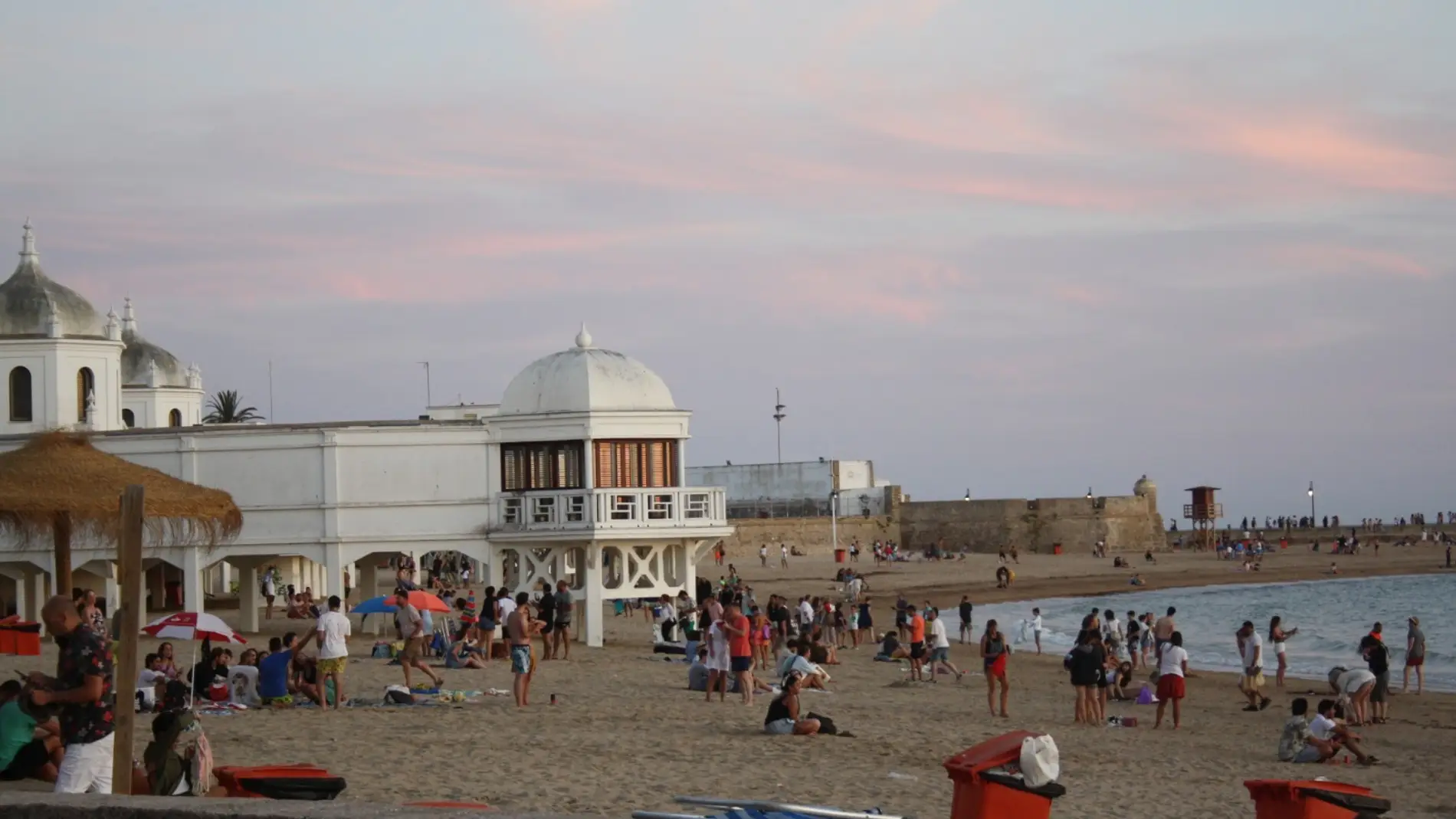 La playa de La Caleta, en una foto de archivo