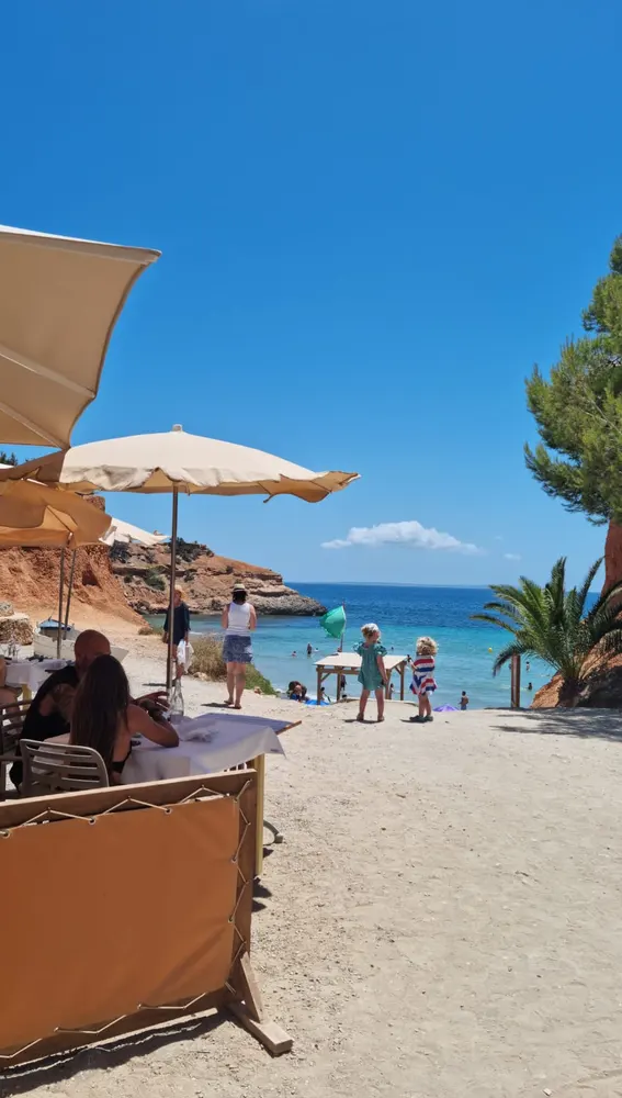 Chiringuito 'Sa Caleta' en la playa de Es Bol Nou, Ibiza