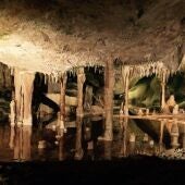 La cova de Can Marçà, situada al norte de la isla de Ibiza, es una cueva de más de 100.000 años de antigüedad