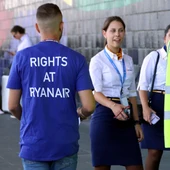 Treballadors de Ryanair protesten per les seves condicions laborals. Treballadors de Ryanair protesten per les seves condicions laborals.