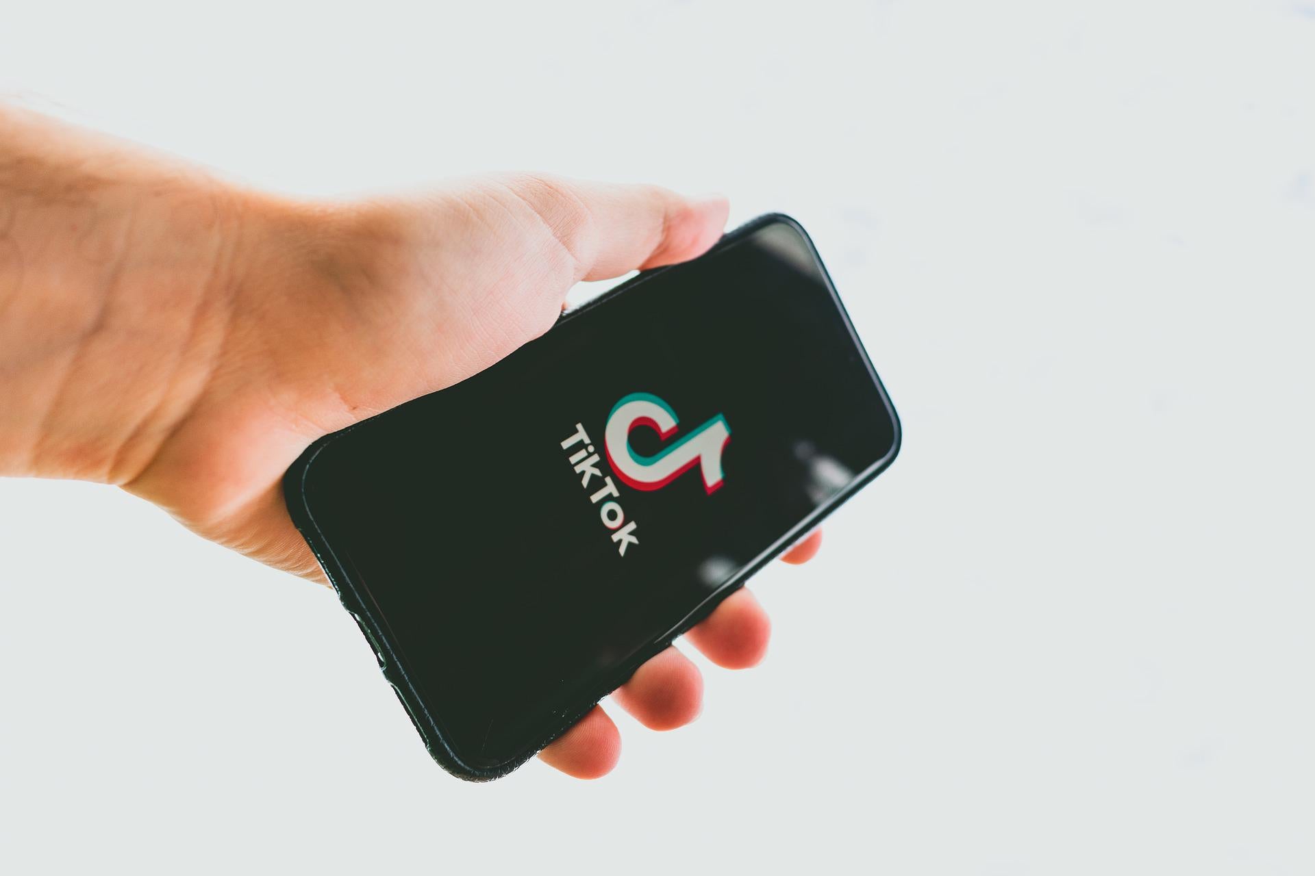 Estados Unidos pide a Apple y Google que retire TikTok de sus tiendas Estados Unidos pide a Apple y Google que retire TikTok de sus tiendas