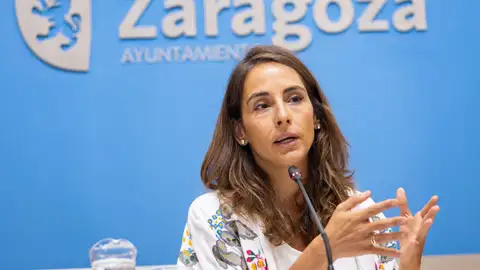 La consejera de Hacienda, María Navarro, ha explicado los acuerdos del Gobierno municipal