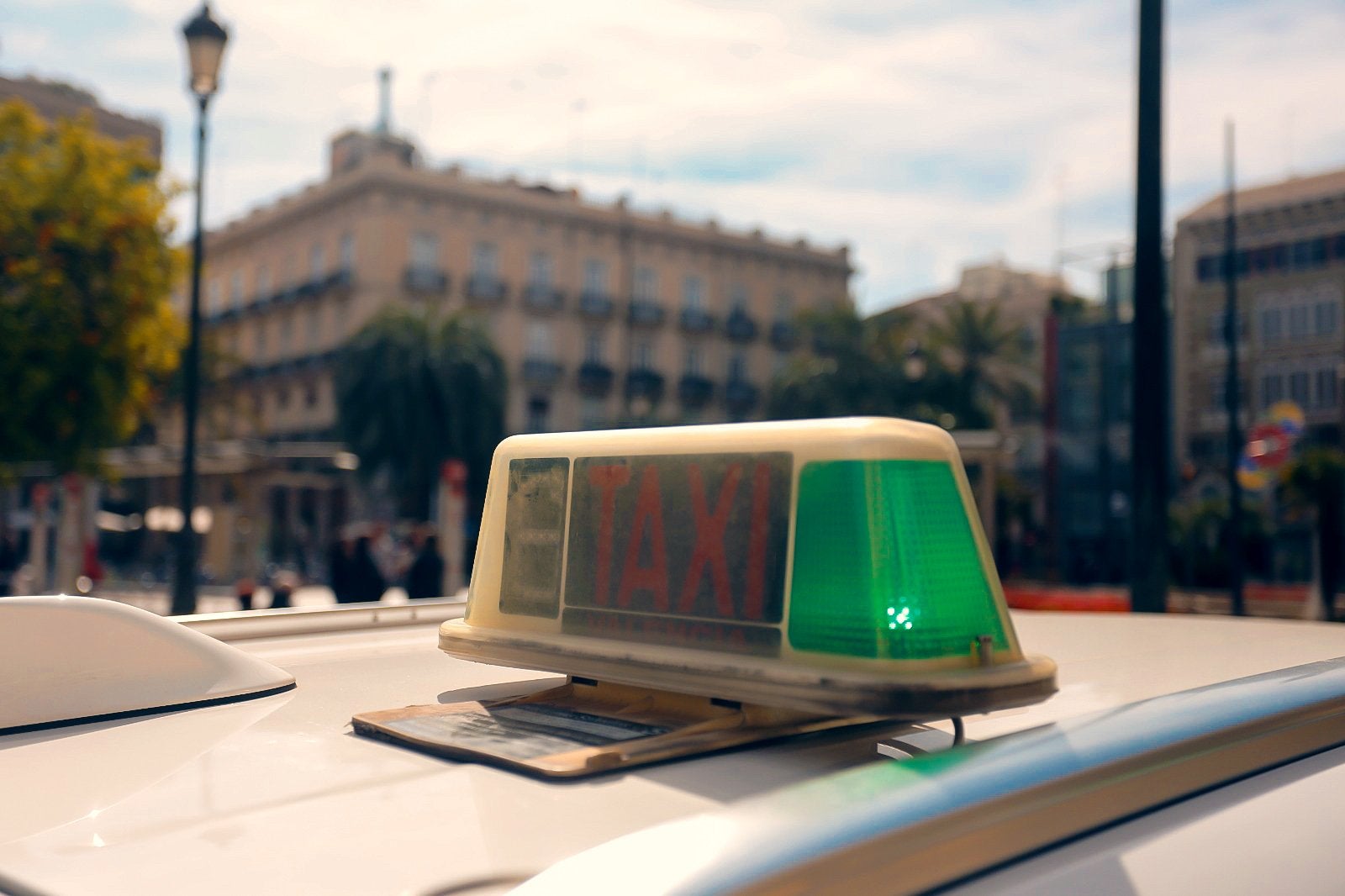 Facua critica la aprobación de la ordenanza del taxi sin contar con los ciudadanos Facua critica la aprobación de la ordenanza del taxi sin contar con los ciudadanos