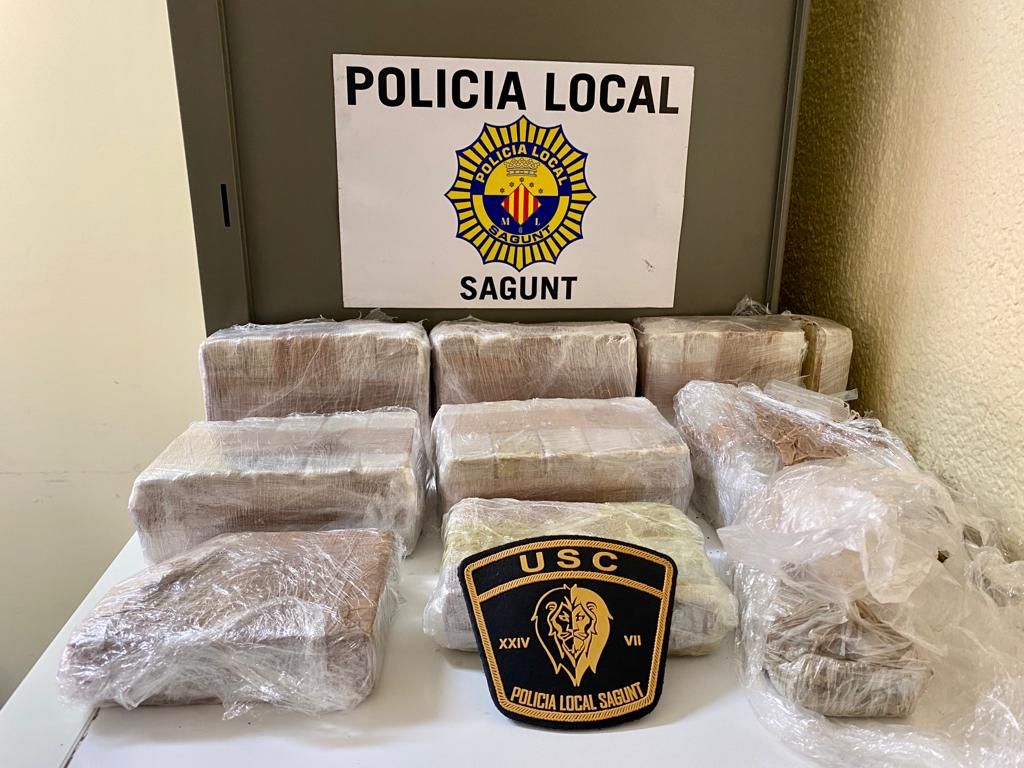 La Policía Local de Sagunto detiene a dos personas con casi 8 kilos de heroína La Policía Local de Sagunto detiene a dos personas con casi 8 kilos de heroína