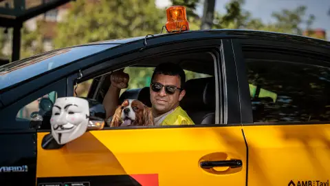 Els taxistes de Barcelona volen tornar a protestar contra els VTC Els taxistes de Barcelona volen tornar a protestar contra els VTC