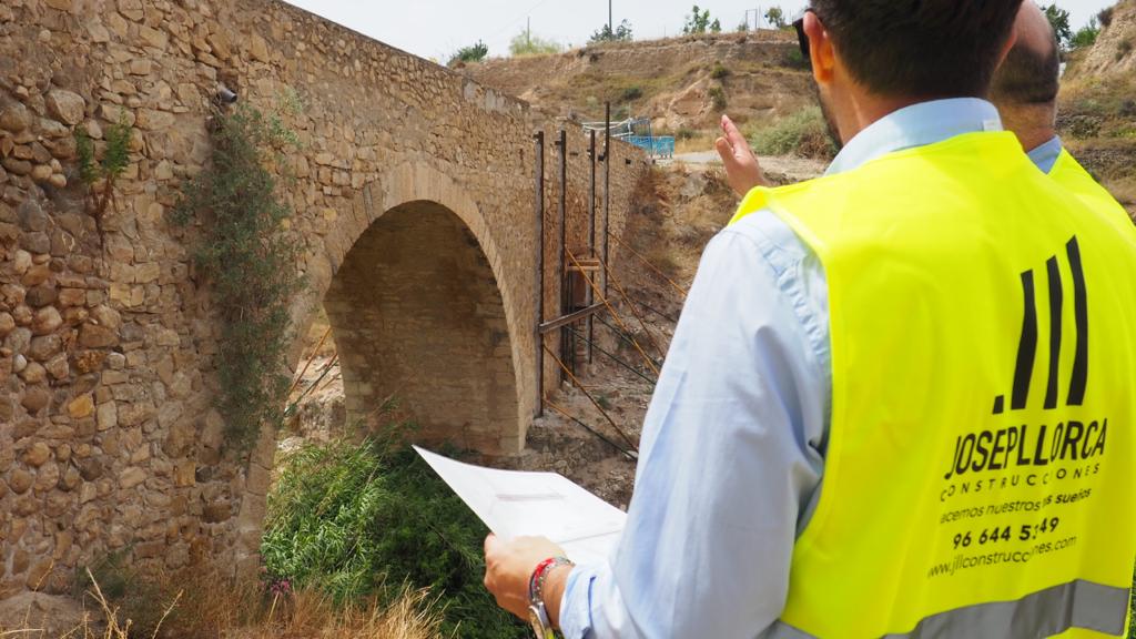 La Vila Joiosa inicia la rehabilitación del Pont del Salt d’En Gil La Vila Joiosa inicia la rehabilitación del Pont del Salt d’En Gil