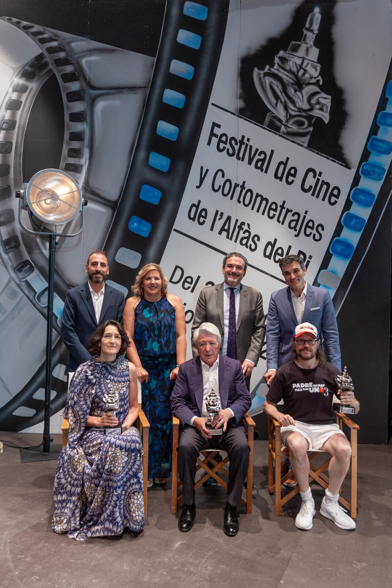 Santiago Segura, Ángeles González-Sinde y Enrique Cerezo reciben el Faro de Plata Santiago Segura, Ángeles González-Sinde y Enrique Cerezo reciben el Faro de Plata