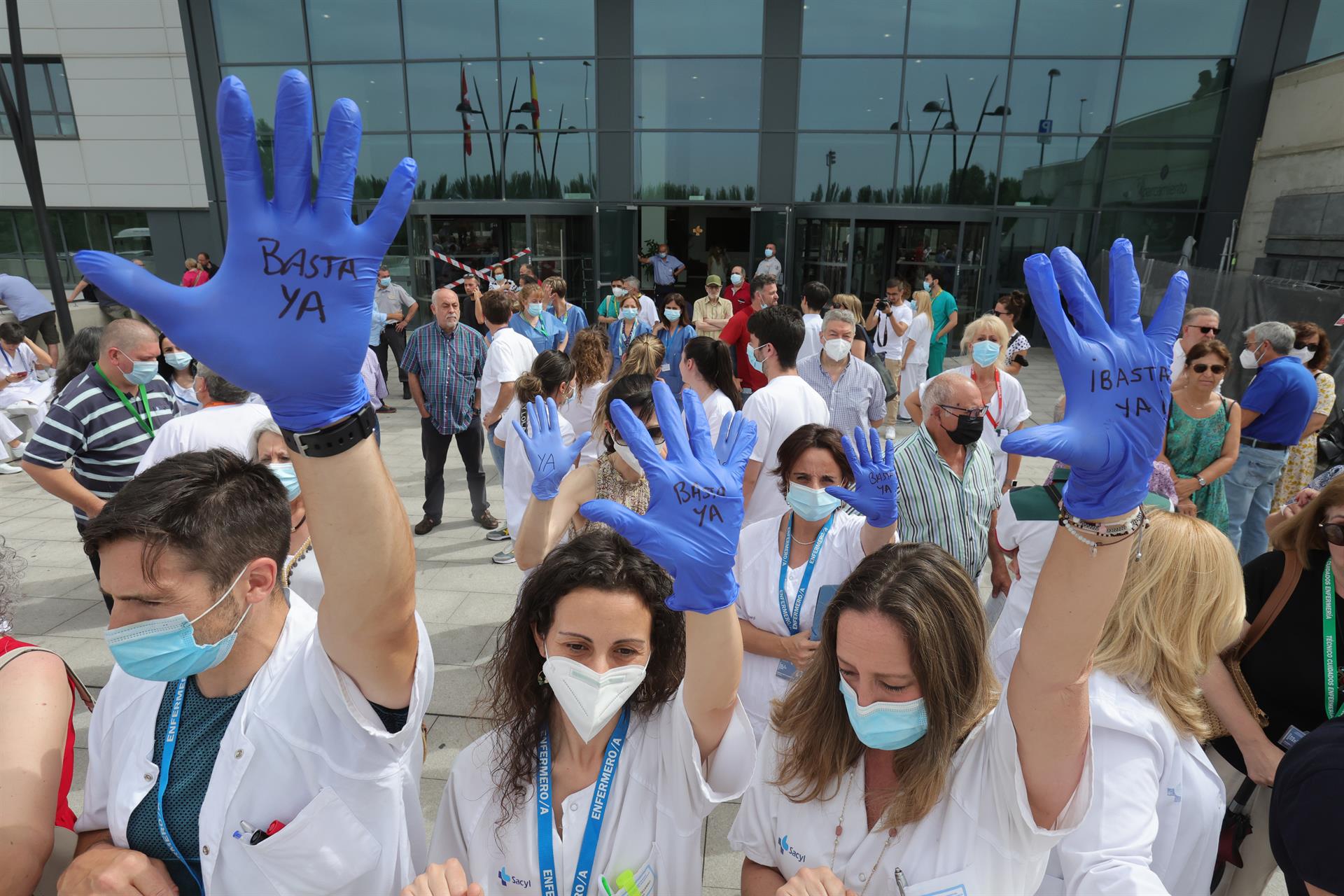 Así es el nuevo plan del Gobierno para el personal sanitario: cambios en los contratos de interinos y adiós a eventuales Así es el nuevo plan del Gobierno para el personal sanitario: cambios en los contratos de interinos y adiós a eventuales