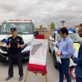 Torrevieja presenta las nuevas grúas municipales y el proyecto del nuevo depósito de vehículos
