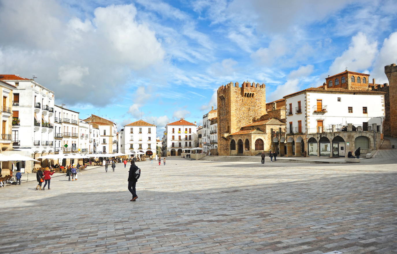 Cáceres, entre las 25 ciudades propuestas por el Gobierno para albergar actos durante la Presidencia de la UE en 2023 Cáceres, entre las 25 ciudades propuestas por el Gobierno para albergar actos durante la Presidencia de la UE en 2023