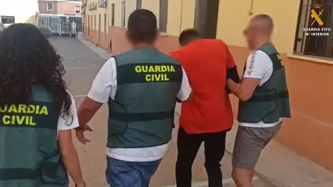 La Guardia Civil detiene al presunto autor de la violación dos mujeres en Roquetas de Mar