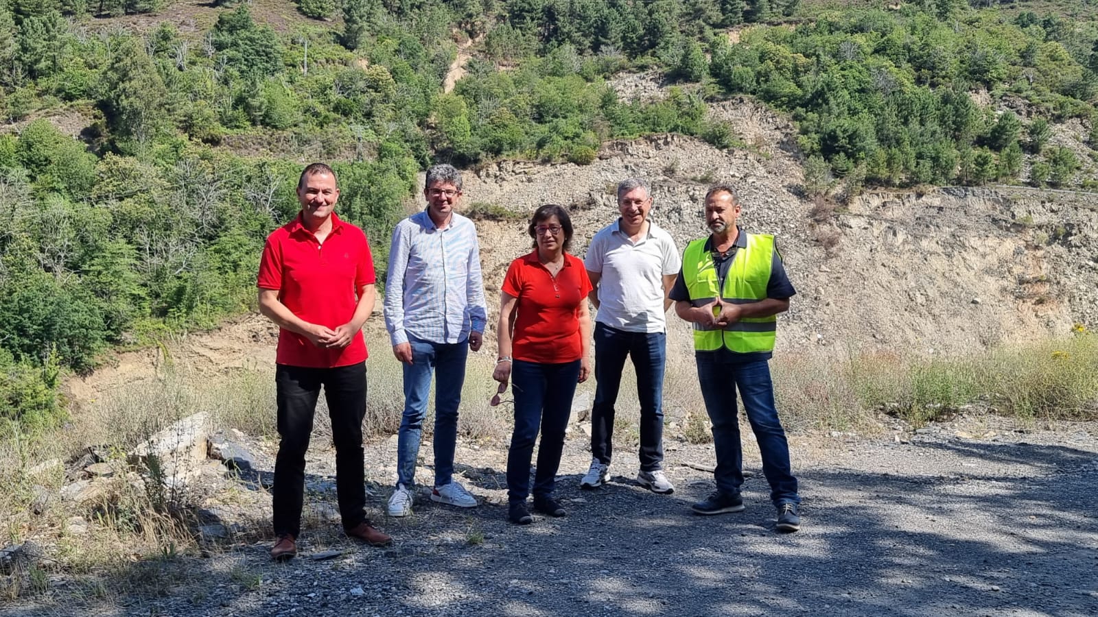 O Psoe denuncia o "abandono" e "desleixo" de Baltar á veciñanza de San Vicente de Leira O Psoe denuncia o "abandono" e "desleixo" de Baltar á veciñanza de San Vicente de Leira