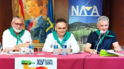 Juan Ca&ntilde;al, en el centro, durante la presentaci&oacute;n del Festival en Madrid