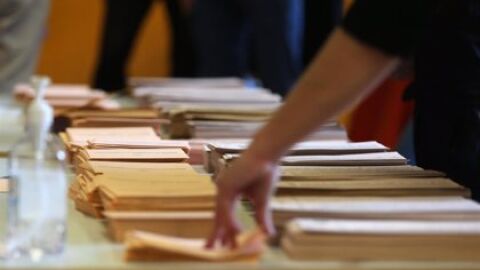 El 17,5% de los votantes del PSOE-A en 2018 se decantan por el PP-A el 19J, seg&uacute;n el CIS