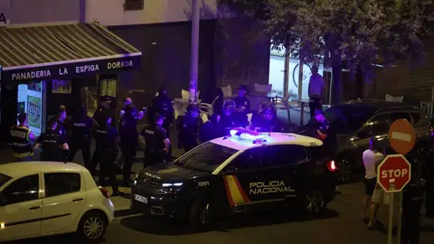La Policía detiene a un hombre que se atrincheró en una panadería de Pino Montano (Sevilla)