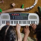 La música ayuda a personas autistas a descifrar emociones, según un estudio 
