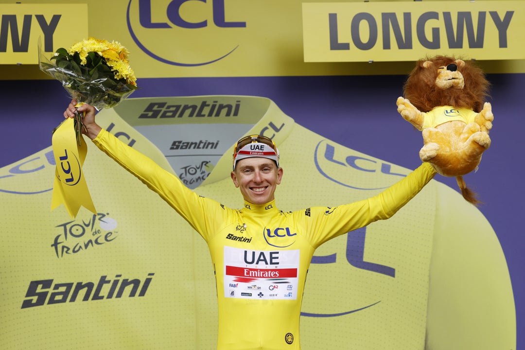 Pogacar ya luce el maillot amarillo Pogacar ya luce el maillot amarillo