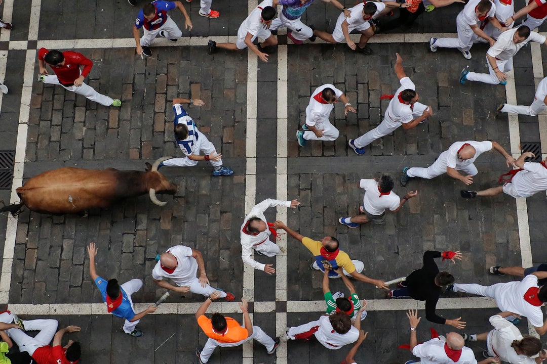 San Fermín 2022: Los toros de la ganadería de Cebada Gago protagonizan un encierro muy peligroso y accidentado que deja tres heridos San Fermín 2022: Los toros de la ganadería de Cebada Gago protagonizan un encierro muy peligroso y accidentado que deja tres heridos