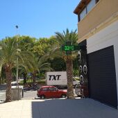 Imagen de archivo de un termómetro en Elche marcando 33 grados centígrados. 