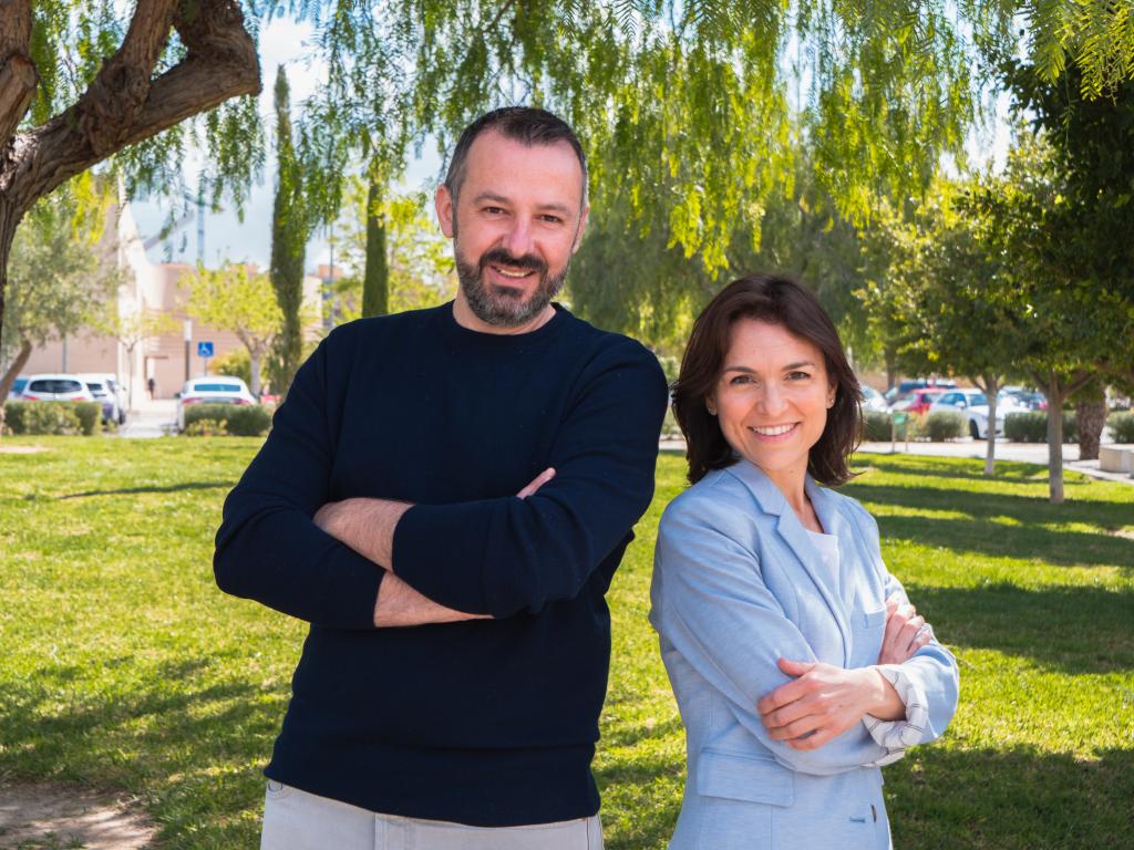 Una empresa del parque científico de la UMH de Elche crea la primera crema para el cuidado de la piel en la fase de maternidad Una empresa del parque científico de la UMH de Elche crea la primera crema para el cuidado de la piel en la fase de maternidad