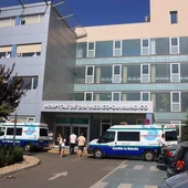 La mujer herida fue trasladada al Hospital Mancha Centro de Alcázar de San Juan La mujer herida fue trasladada al Hospital Mancha Centro de Alcázar de San Juan
