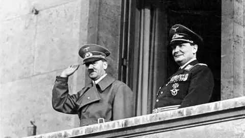 Adolf Hitler en una imagen de archivo Adolf Hitler en una imagen de archivo