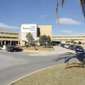 El Dr. Maciej Was, especialista en Cirugía de Cadera de Quirónsalud Torrevieja, destaca las diferentes técnicas de artroplastia El Dr. Maciej Was, especialista en Cirugía de Cadera de Quirónsalud Torrevieja, destaca las diferentes técnicas de artroplastia