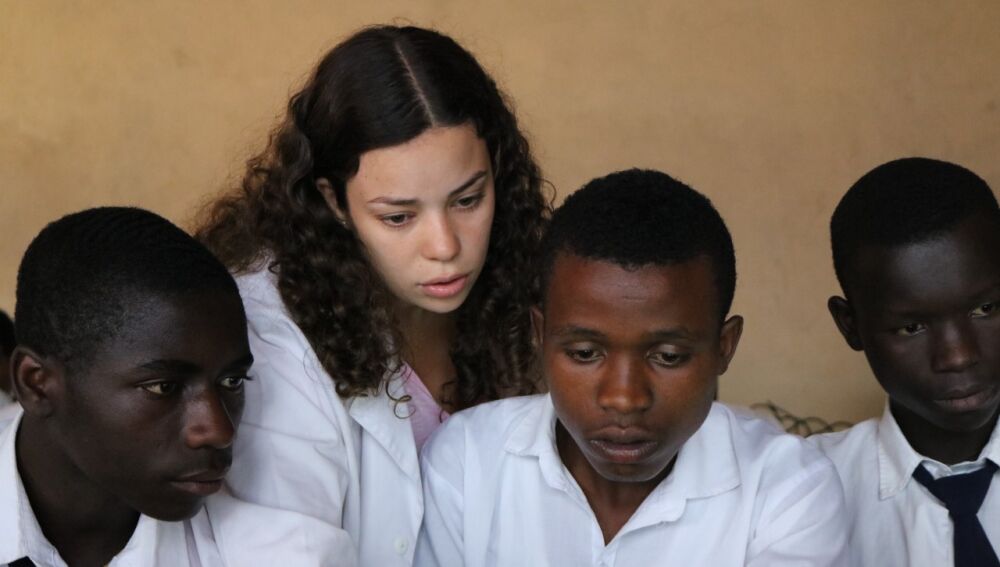 Voluntaria de la UMH en Ruanda