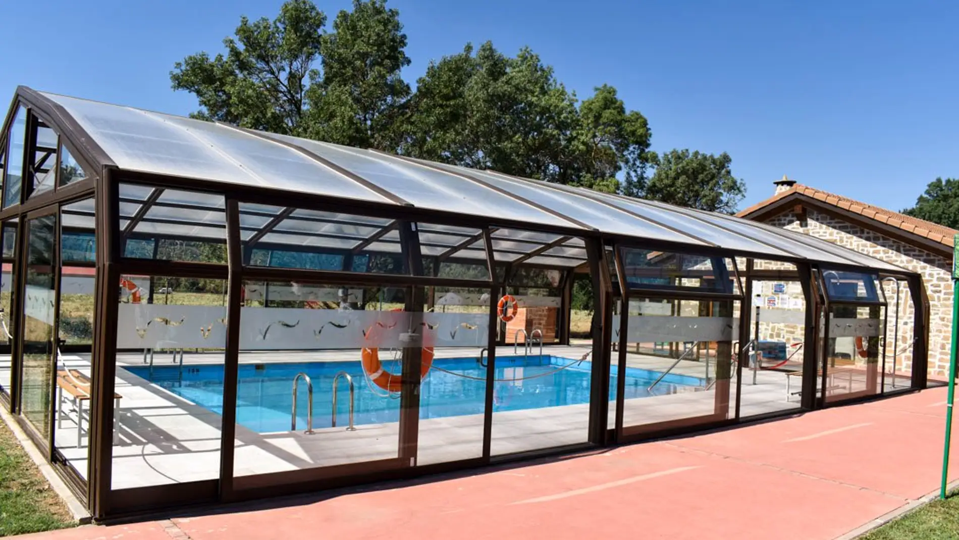 Nueva piscina en el centro Ignacio Claver de Martillué