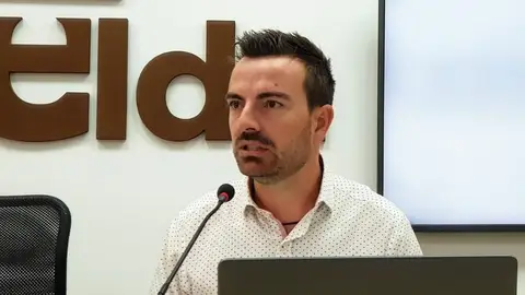 Fernando Gómez, concejal de Educación, en la presentación de los festivos de Elda del curso escolar 2022/2023 Fernando Gómez, concejal de Educación, en la presentación de los festivos de Elda del curso escolar 2022/2023