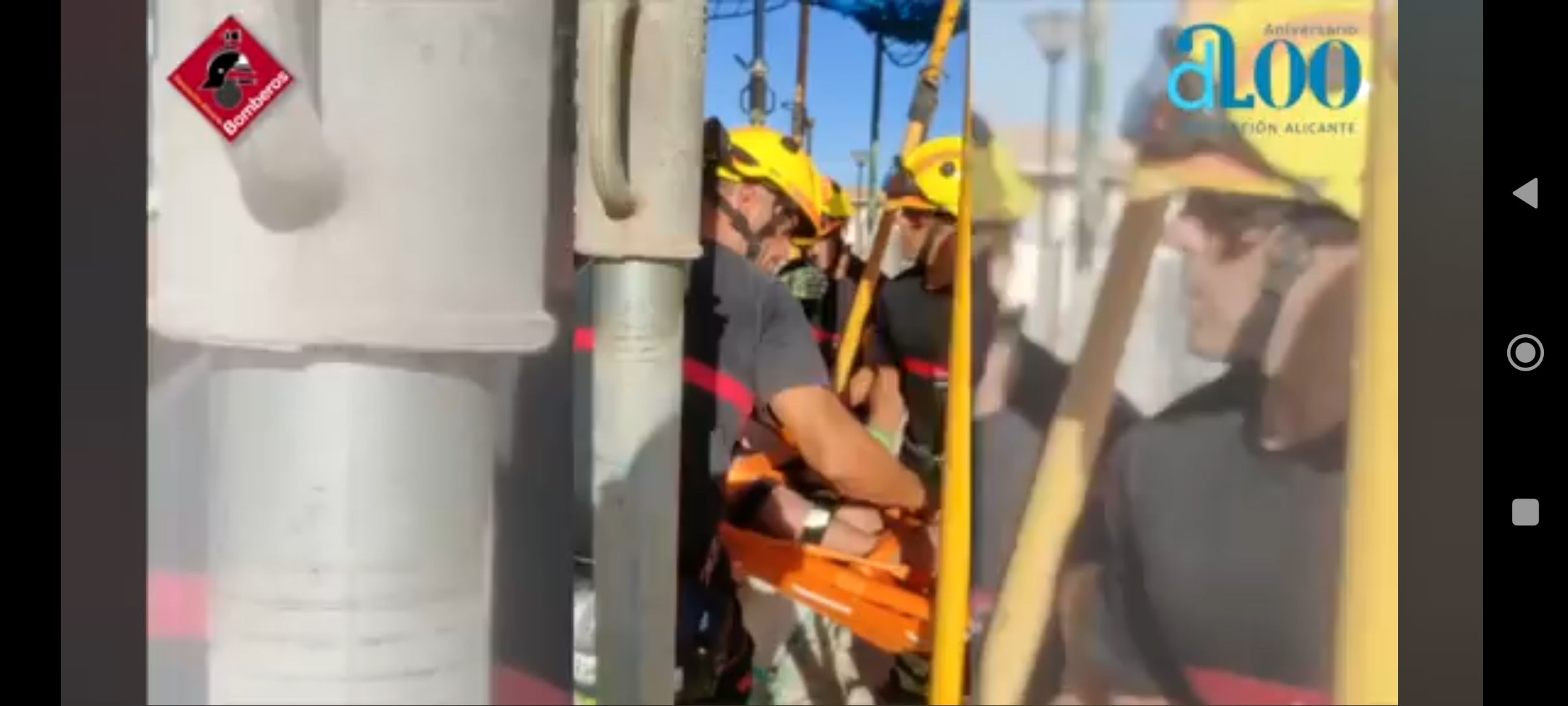 Los bomberos rescatan a un trabajador herido en las obras de un centro comercial en Orihuela costa Los bomberos rescatan a un trabajador herido en las obras de un centro comercial en Orihuela costa
