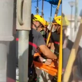 Los bomberos rescatan a un trabajador herido en las obras de un centro comercial en Orihuela costa Los bomberos rescatan a un trabajador herido en las obras de un centro comercial en Orihuela costa