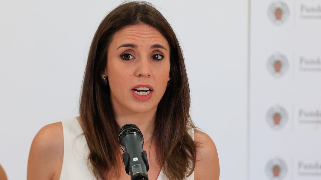 Irene Montero lamenta la maniobra de "burdo electoralismo" del PP para retrasar la 'Ley del sí es sí' Irene Montero lamenta la maniobra de "burdo electoralismo" del PP para retrasar la 'Ley del sí es sí'