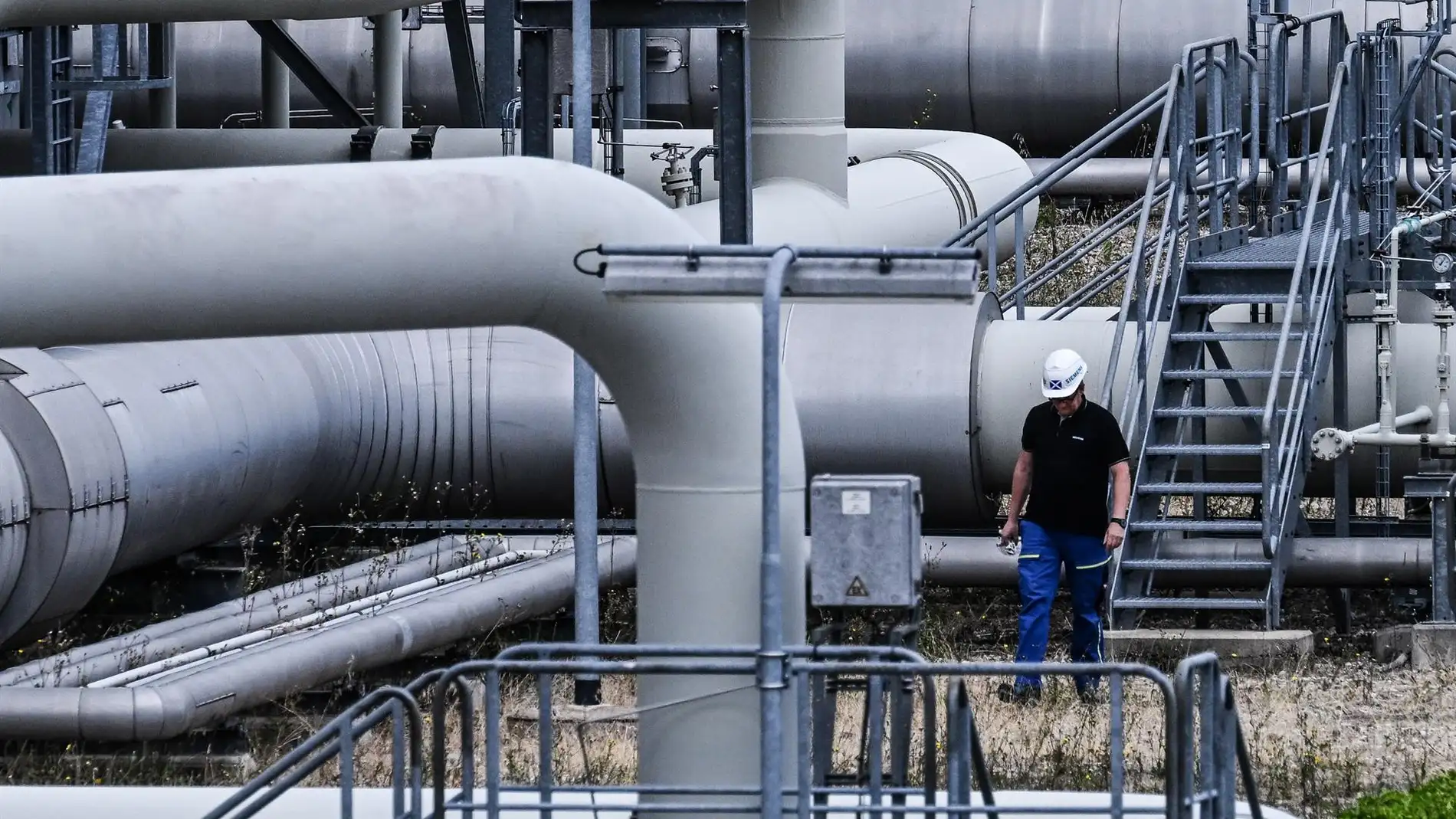 Bruselas presenta el plan si Rusia corta el gas en invierno: estas son las medidas de ahorro para hogares y edificios públicos