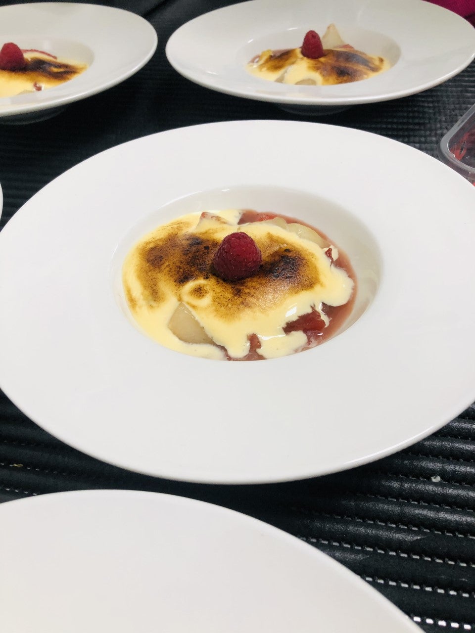 Fruta confitada con yema tostada Fruta confitada con yema tostada