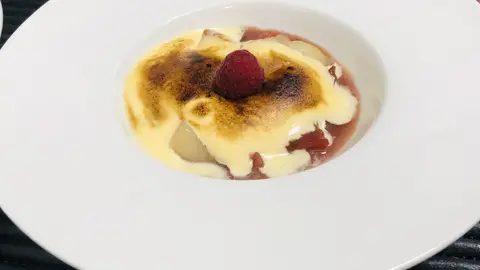 Fruta confitada con yema tostada Fruta confitada con yema tostada